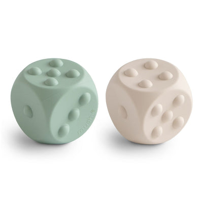 Brinquedo Dados Dice Press Toy Mushie 2 Peças Cambridge Blue e Shifting Sands